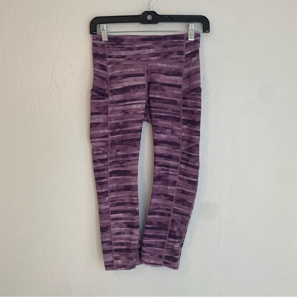 lululemon athletica Pants - Lululemon Athletica Purple Leggings with Wide Waistband capri‎